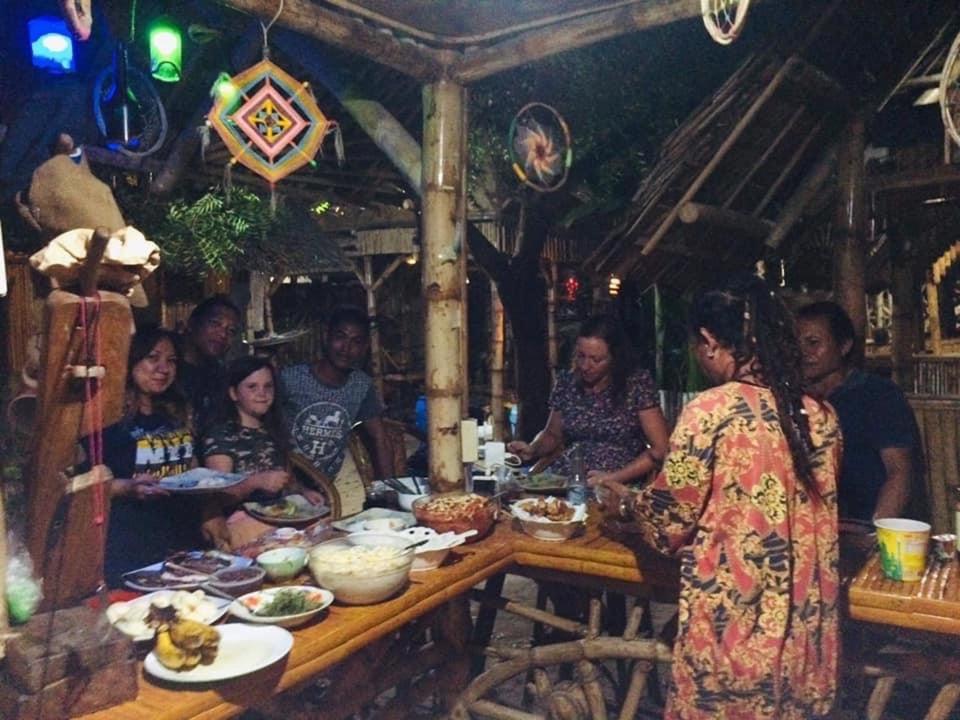 Bamboo Nest Beachfront Пуэрто-Принцеса Экстерьер фото